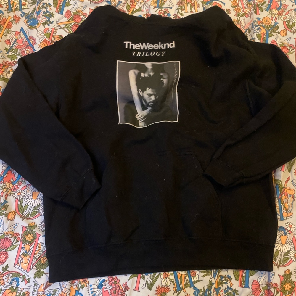 the weekend hoodie